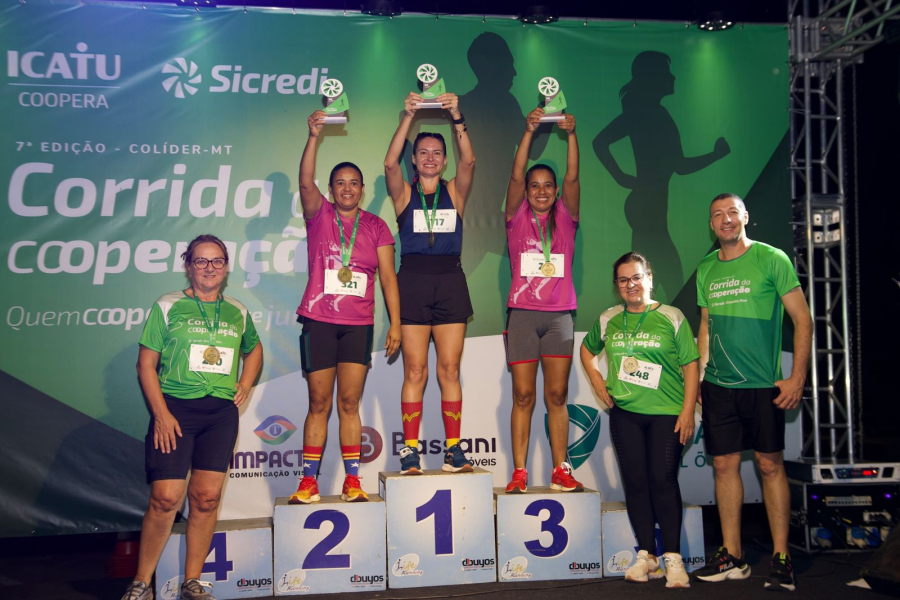 Elizangela Schlickmann Conquista Ouro na 7ª Corrida da Cooperação do Sicredi em Colíder