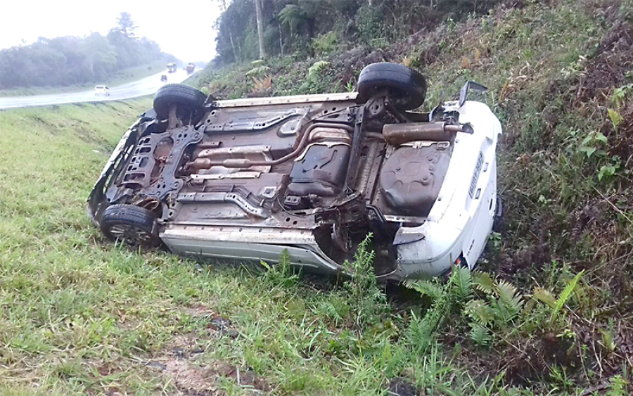 Veículo GM Spin tomba em Sinop, passageiros não encontrados após acidente