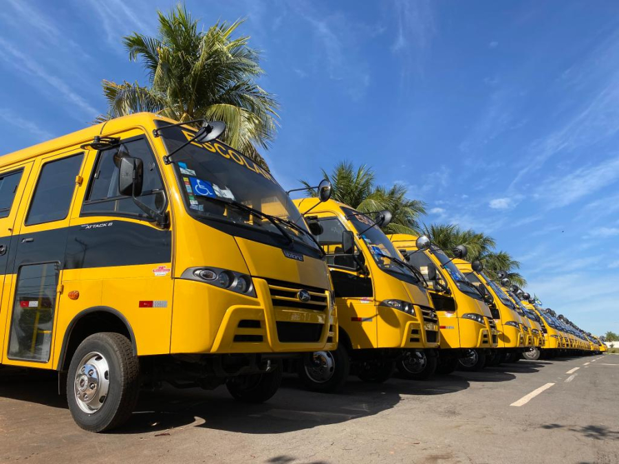 Prefeito Edinho agradece parceria com o Estado por novo ônibus para educação