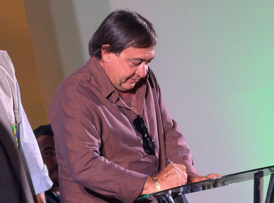 Prefeito participa de evento e busca ampliar mercado para produtores