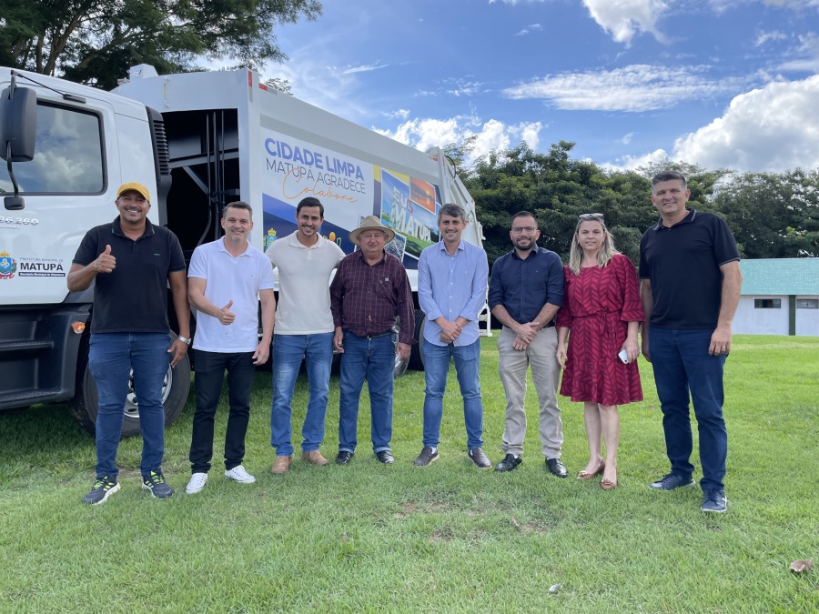 Matupá recebe novos veículos e reforça coleta de lixo