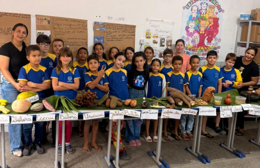 Escola Municipal 5 de Julho realiza exposição sobre a cultura indígena