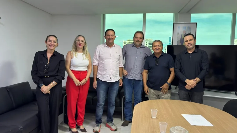 Terra Nova do Norte busca avanços na regularização fundiária em reunião no INCRA