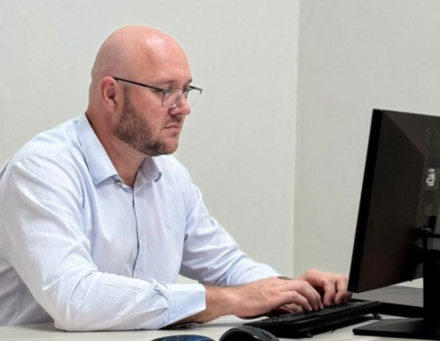Leandro Kessler assume Indústria e Comércio para impulsionar economia e geração de empregos em Colíder