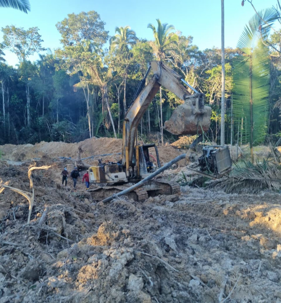Batalhão Ambiental fecha garimpo irregular, apreende máquinas e aplica multa de R$ 97 mil