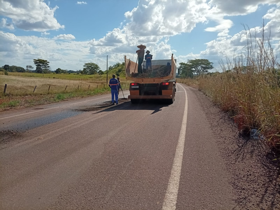 Operação tapa-buracos começa na MT-208 e busca melhorar tráfego em Terra Nova do Norte