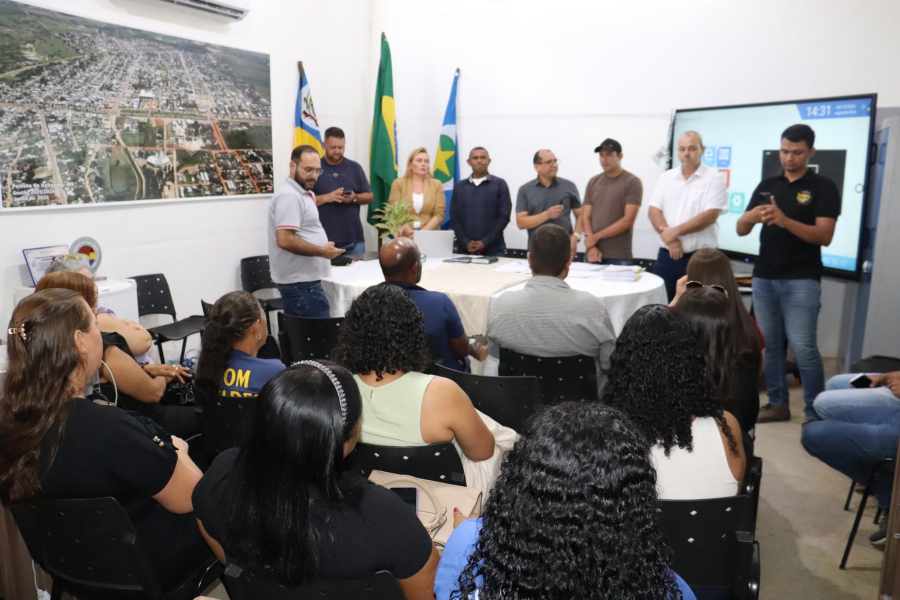 Peixoto de Azevedo empossa novos gestores escolares para o biênio 2026/2027