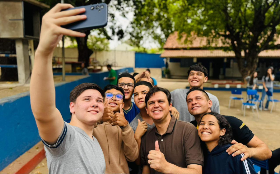 Lei de Thiago Silva cria Programa Meu Primeiro Emprego em MT e ganha reforço com novas vagas de estágio