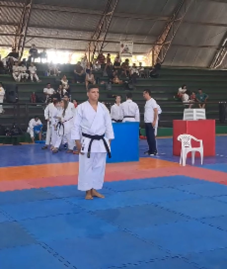 Sensei de Terra Nova do Norte disputa campeonato de Karatê em Sinop