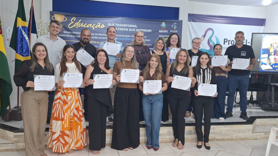 Matupá reconhece escolas por resultados alcançados no IDEB 2025